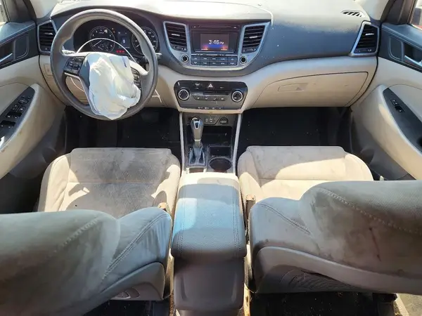 KM8J3CA43HU589849 2017 HYUNDAI TUCSON - Image 8