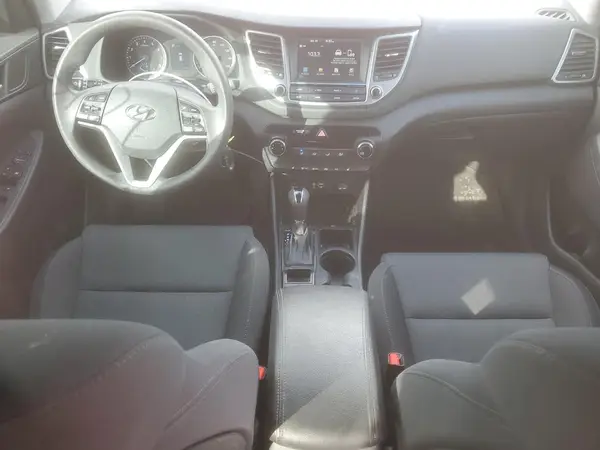KM8J3CA43JU596936 2018 HYUNDAI TUCSON - Image 8