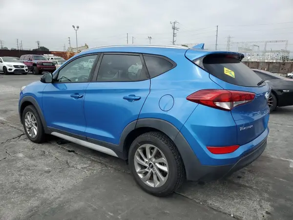 KM8J3CA43JU597276 2018 HYUNDAI TUCSON - Image 2