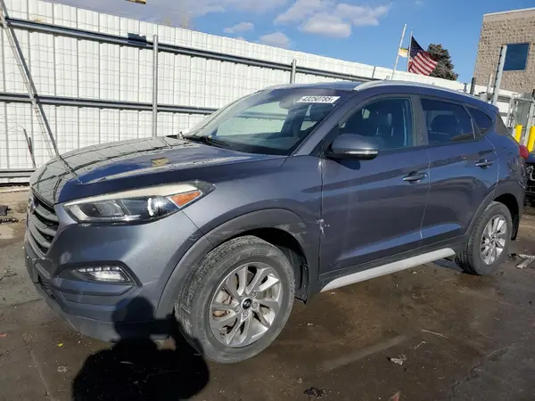 KM8J3CA43JU600256 2018 HYUNDAI TUCSON - Image 1