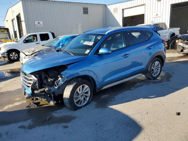 KM8J3CA43JU600368 2018 HYUNDAI TUCSON - Image 1