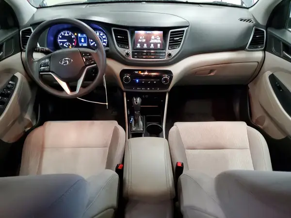 KM8J3CA43JU603089 2018 HYUNDAI TUCSON - Image 8