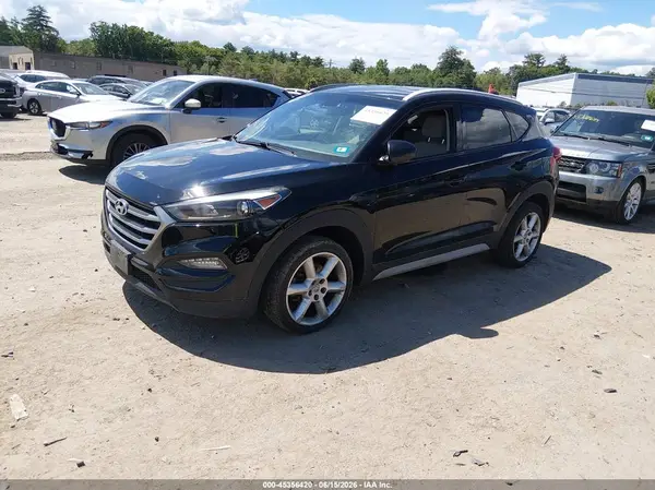 KM8J3CA43JU609426 2018 HYUNDAI TUCSON - Image 2