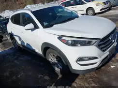 KM8J3CA43JU615596 2018 HYUNDAI TUCSON