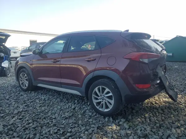 KM8J3CA43JU624606 2018 HYUNDAI TUCSON - Image 2