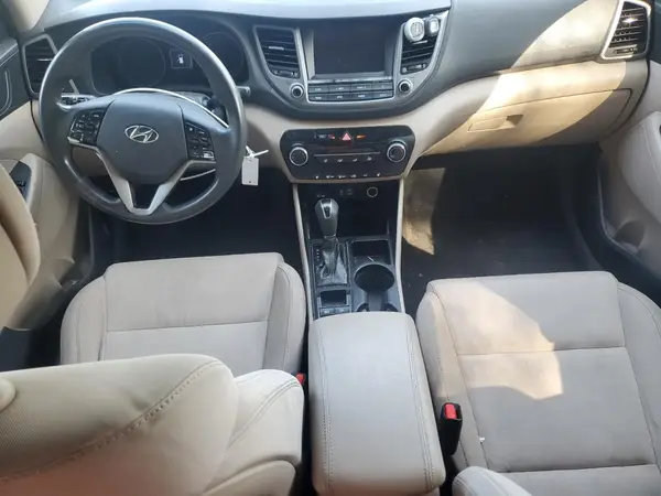 KM8J3CA43JU624606 2018 HYUNDAI TUCSON - Image 8