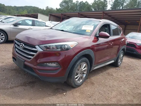 KM8J3CA43JU625769 2018 HYUNDAI TUCSON - Image 2