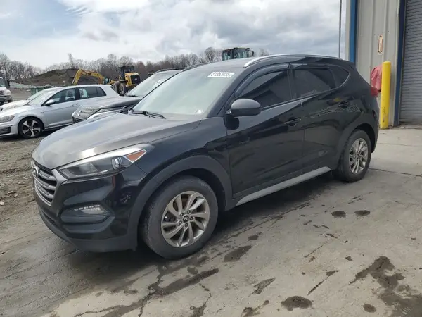 KM8J3CA43JU630745 2018 HYUNDAI TUCSON - Image 1