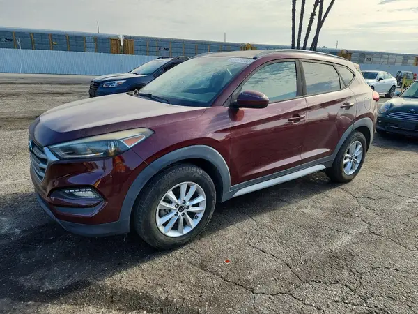 KM8J3CA43JU635038 2018 HYUNDAI TUCSON - Image 1