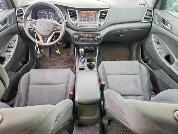 KM8J3CA43JU636223 2018 HYUNDAI TUCSON - Image 8