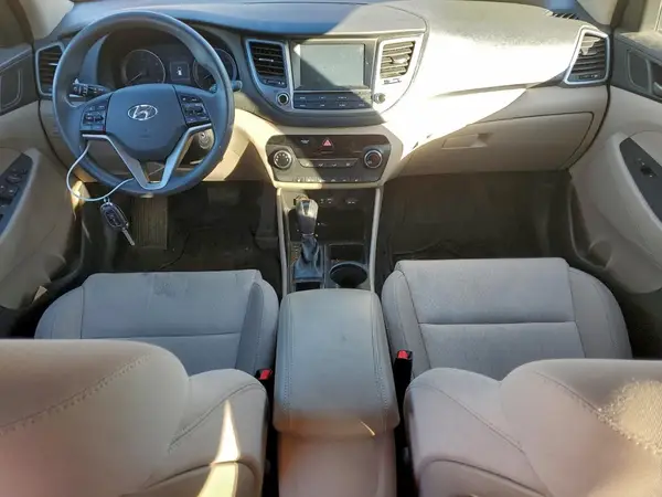 KM8J3CA43JU636528 2018 HYUNDAI TUCSON - Image 8