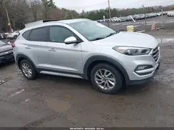 KM8J3CA43JU649439 2018 HYUNDAI TUCSON