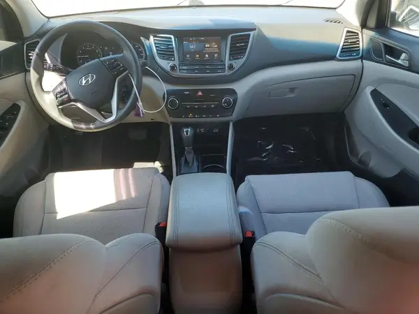 KM8J3CA43JU669044 2018 HYUNDAI TUCSON - Image 8