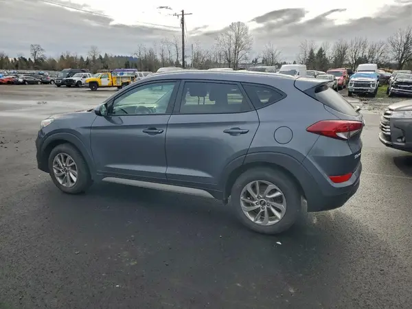 KM8J3CA43JU670307 2018 HYUNDAI TUCSON - Image 2