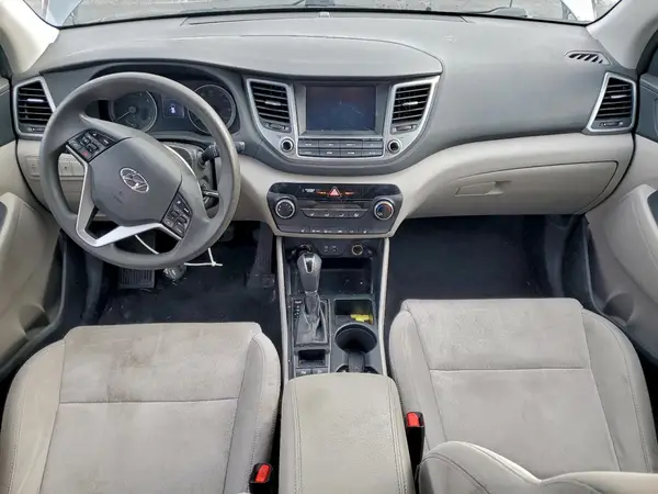 KM8J3CA43JU670307 2018 HYUNDAI TUCSON - Image 8
