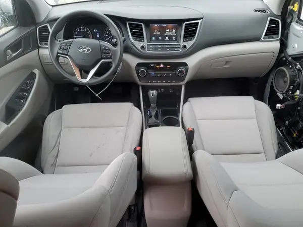 KM8J3CA43JU671991 2018 HYUNDAI TUCSON - Image 8