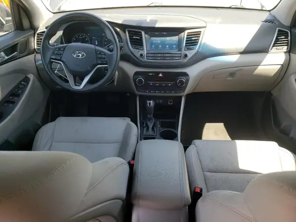 KM8J3CA43JU683588 2018 HYUNDAI TUCSON - Image 8
