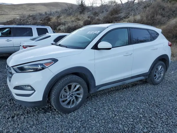 KM8J3CA43JU684837 2018 HYUNDAI TUCSON - Image 1