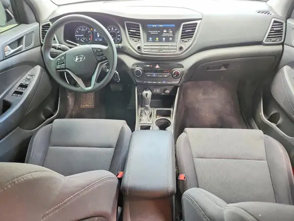 KM8J3CA43JU695689 2018 HYUNDAI TUCSON - Image 8