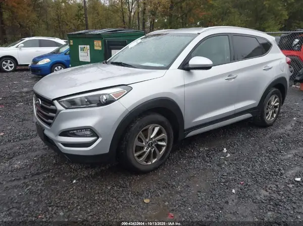 KM8J3CA43JU706254 2018 HYUNDAI TUCSON - Image 2