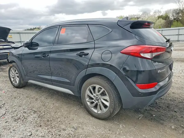 KM8J3CA43JU721322 2018 HYUNDAI TUCSON - Image 2