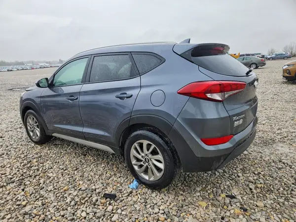 KM8J3CA43JU731056 2018 HYUNDAI TUCSON - Image 2