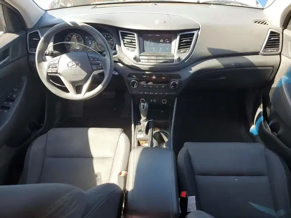 KM8J3CA43JU735284 2018 HYUNDAI TUCSON - Image 8