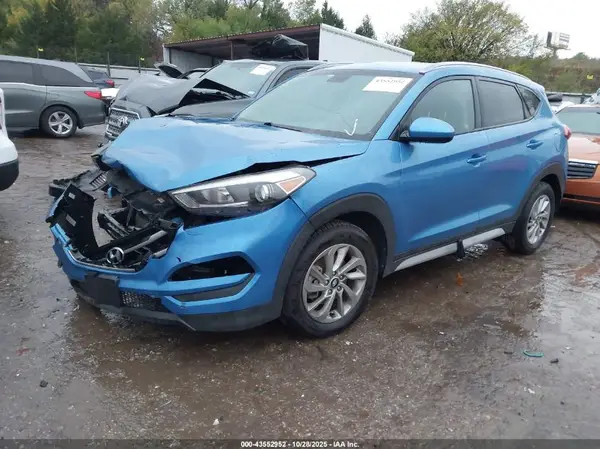 KM8J3CA43JU738671 2018 HYUNDAI TUCSON - Image 2