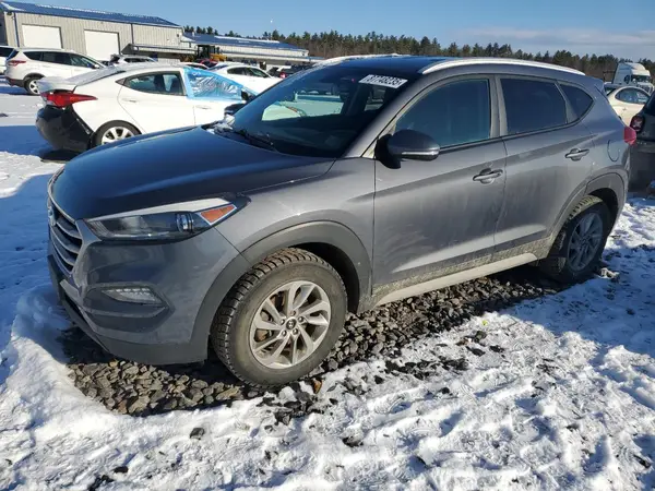 KM8J3CA43JU738797 2018 HYUNDAI TUCSON - Image 1