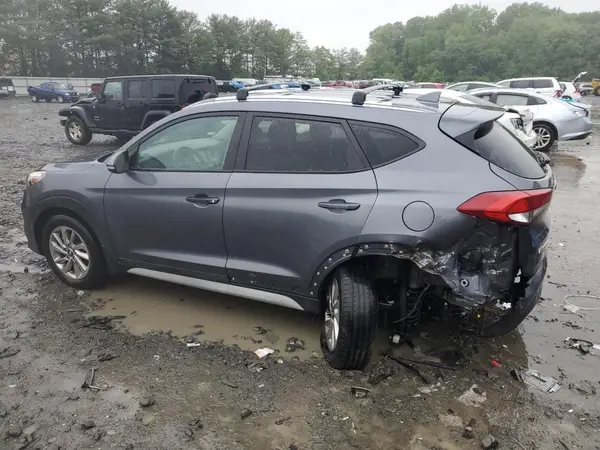 KM8J3CA43JU740646 2018 HYUNDAI TUCSON - Image 2