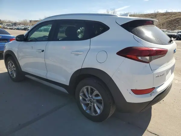KM8J3CA43JU744907 2018 HYUNDAI TUCSON - Image 2