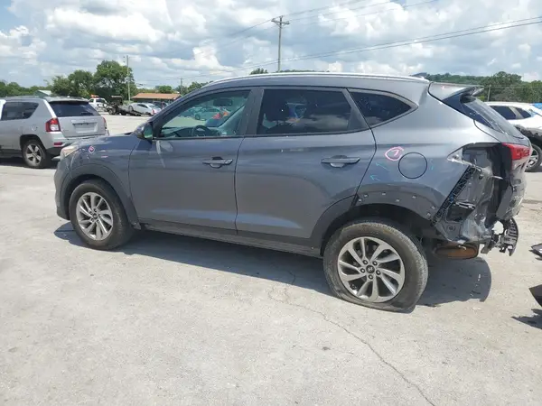 KM8J3CA43JU748827 2018 HYUNDAI TUCSON - Image 2