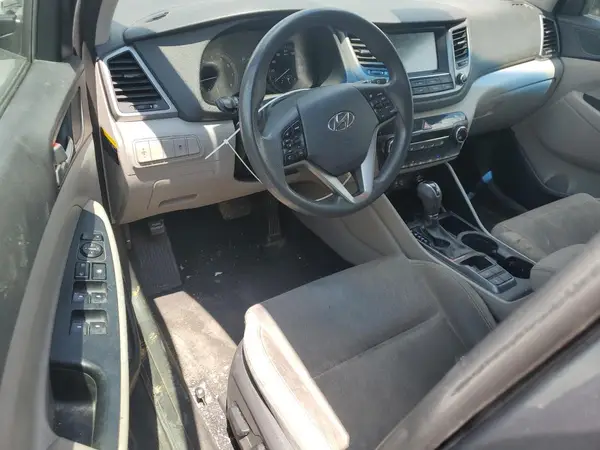 KM8J3CA43JU748827 2018 HYUNDAI TUCSON - Image 8