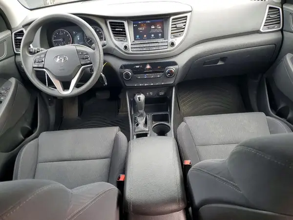 KM8J3CA43JU754238 2018 HYUNDAI TUCSON - Image 8