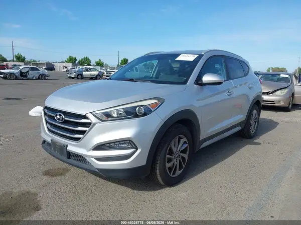 KM8J3CA43JU760475 2018 HYUNDAI TUCSON - Image 2