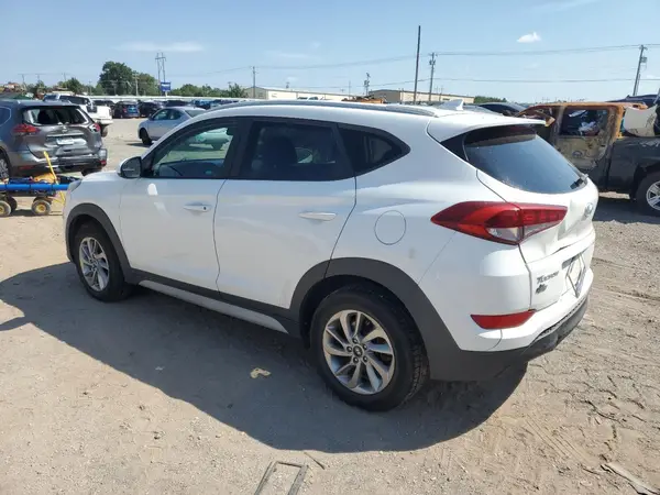 KM8J3CA43JU763926 2018 HYUNDAI TUCSON - Image 2