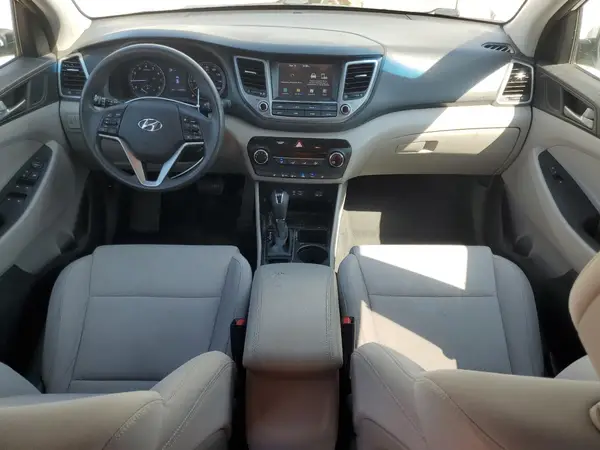 KM8J3CA43JU763926 2018 HYUNDAI TUCSON - Image 8