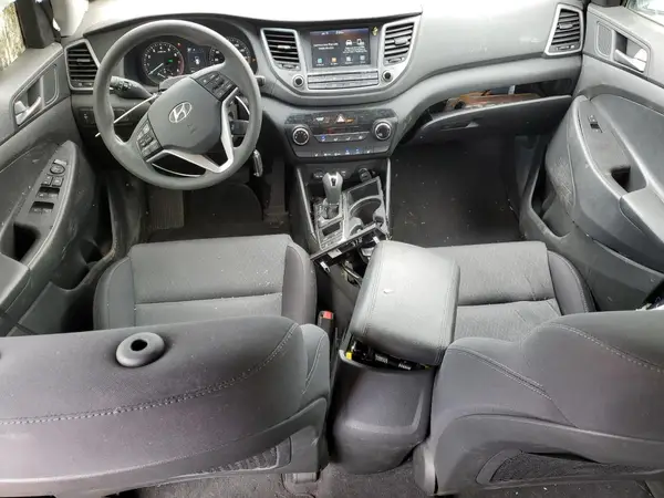KM8J3CA43JU764770 2018 HYUNDAI TUCSON - Image 8