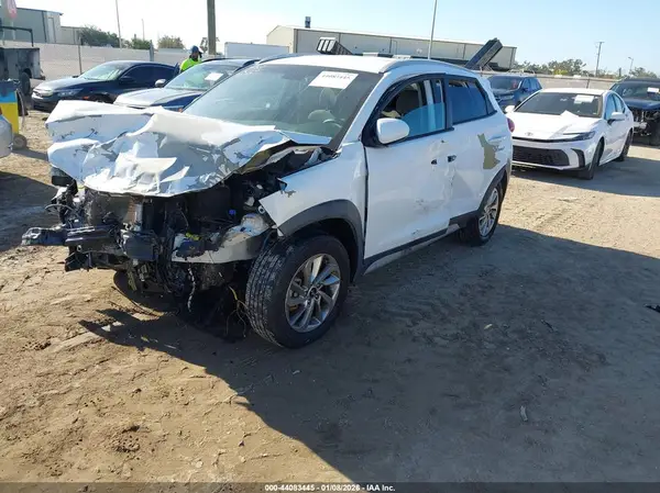 KM8J3CA43JU766020 2018 HYUNDAI TUCSON - Image 2