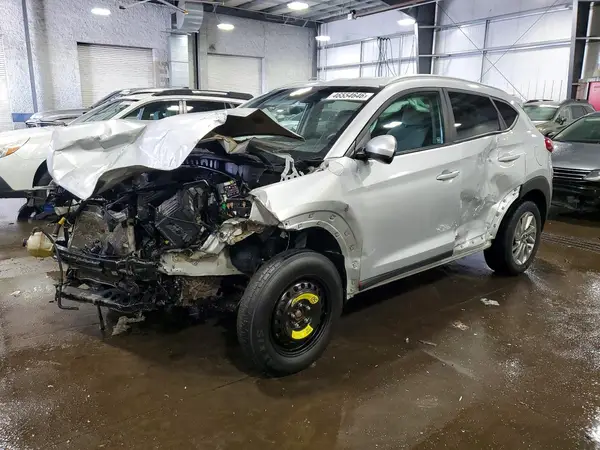 KM8J3CA43JU766891 2018 HYUNDAI TUCSON - Image 1