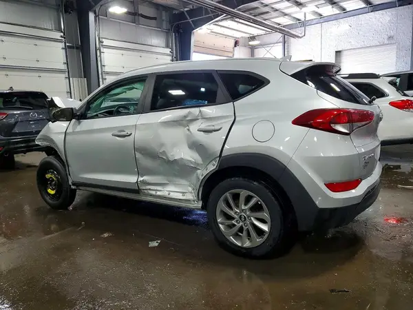 KM8J3CA43JU766891 2018 HYUNDAI TUCSON - Image 2