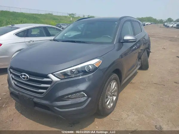 KM8J3CA43JU774862 2018 HYUNDAI TUCSON - Image 2