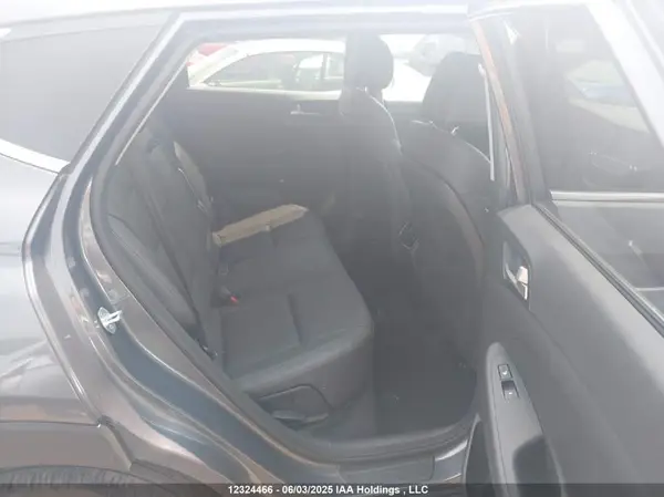 KM8J3CA43JU774862 2018 HYUNDAI TUCSON - Image 8