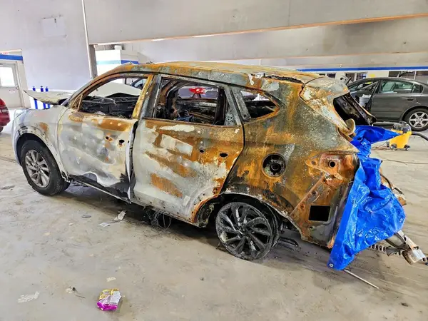 KM8J3CA43JU788308 2018 HYUNDAI TUCSON - Image 2