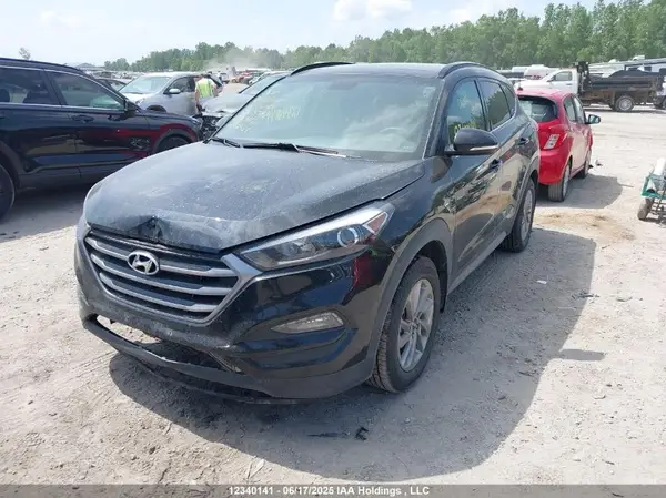 KM8J3CA43JU813398 2018 HYUNDAI TUCSON - Image 2