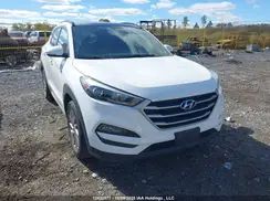 KM8J3CA43JU835479 2018 HYUNDAI TUCSON