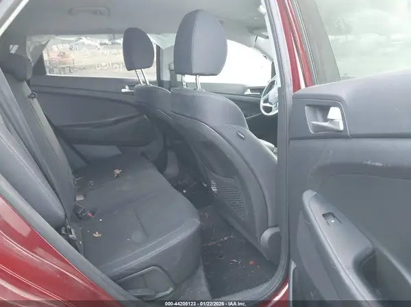 KM8J3CA43KU012407 2019 HYUNDAI TUCSON - Image 8