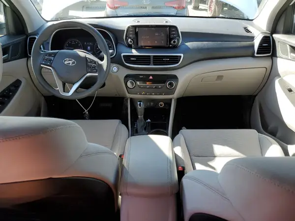 KM8J3CA43KU034309 2019 HYUNDAI TUCSON - Image 8