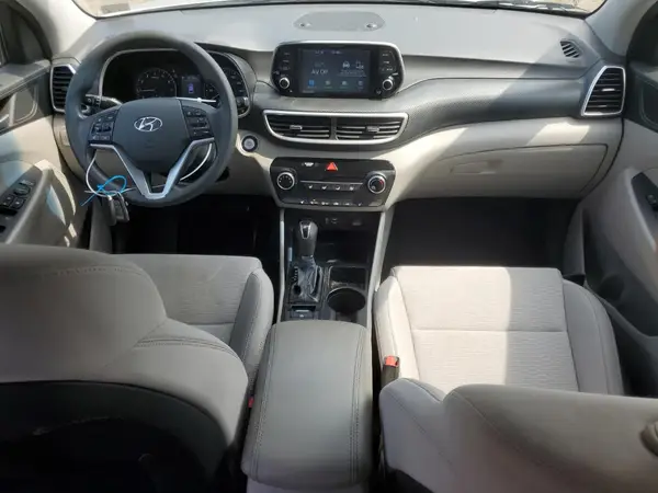 KM8J3CA43KU947149 2019 HYUNDAI TUCSON - Image 8