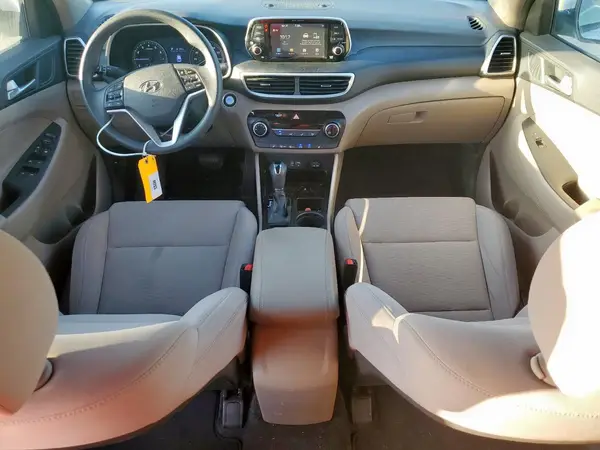 KM8J3CA43LU105820 2020 HYUNDAI TUCSON - Image 8